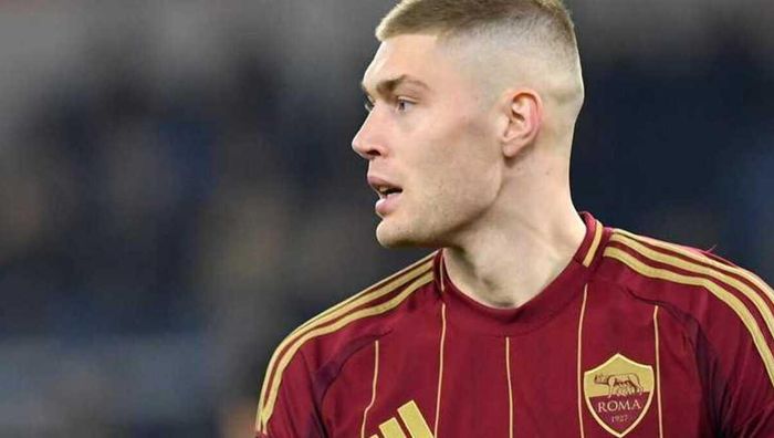 Довбик узнал о новом клубе, куда Рома готова его продать – все зависит от суммы трансфера Довбик узнал о новом клубе, куда Рома готова его продать – все зависит от суммы трансфера