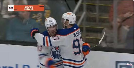 НХЛ: Эдмонтон с очередной шайбой Макдэвида обыграл Бостон, команда Кросби снова проиграла