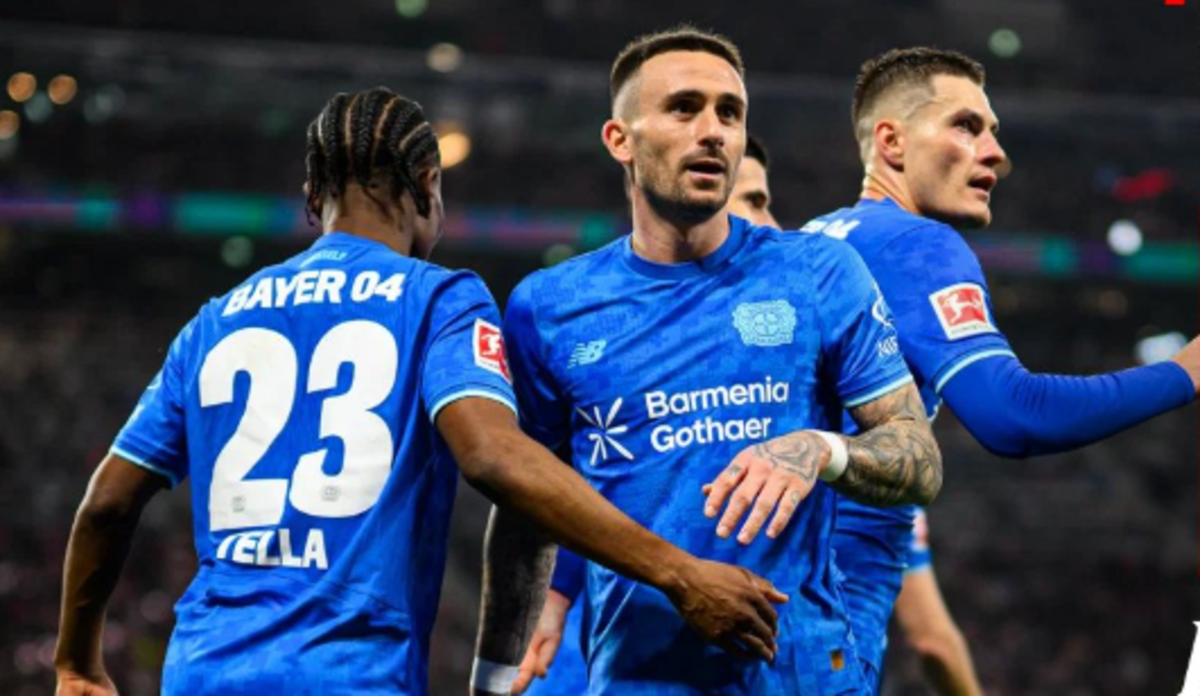 Гравці Байєра / Фото ФК Байєр