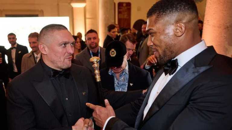 Александр Усик и Энтони Джошуа / Getty Images Александр Усик и Энтони Джошуа / Getty Images