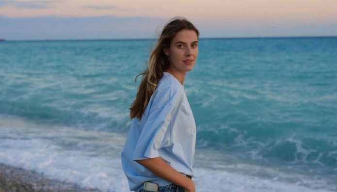 Магучіх зі сестрою в ефектних образах розривають мережу запальним танцем (ВІДЕО)