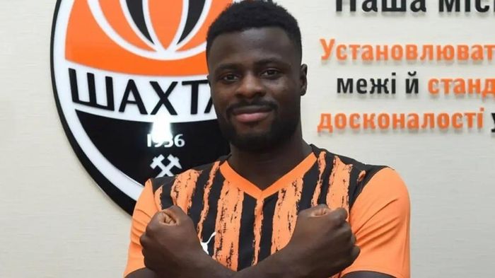 "Туран пачками меняет футболистов": Леоненко не сдержал эмоций о трансфере Оба в Шахтер