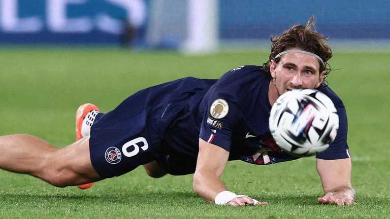 Ілля Забарний / FRANCK FIFE/AFP via Getty Images