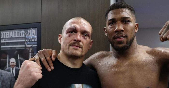 Усик відреагував на дострокову перемогу Джошуа над Полом 