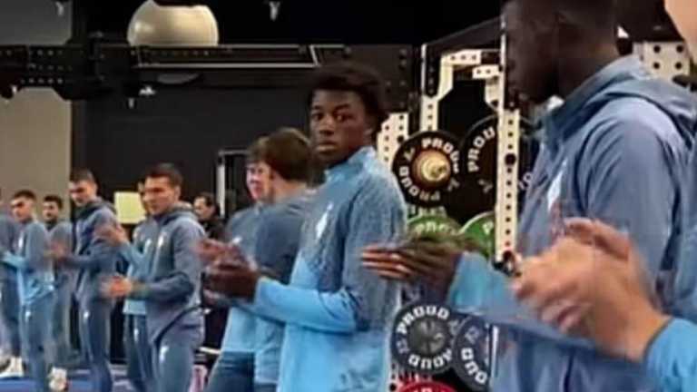 Дье Калонджи / Скриншот Дье Калонджи / Скриншот