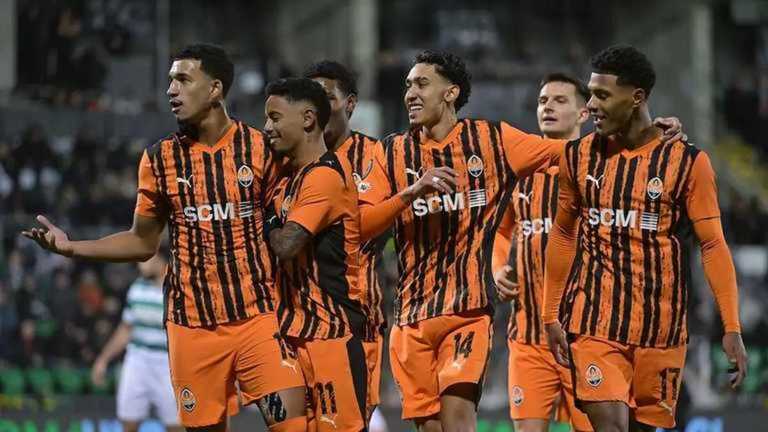 Гравці Шахтаря/ ФК Шахтар Гравці Шахтаря/ ФК Шахтар