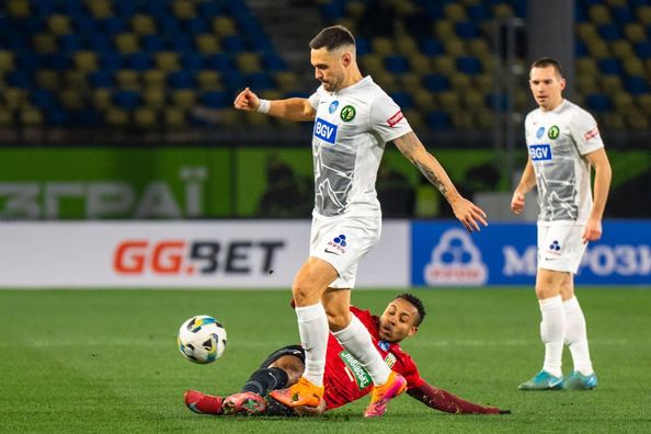 Полісся обіграло Карпати у трилері з 5 голами – Гуцуляк понищив рідний клуб, "леви" ледь не врятувались після 0:3 