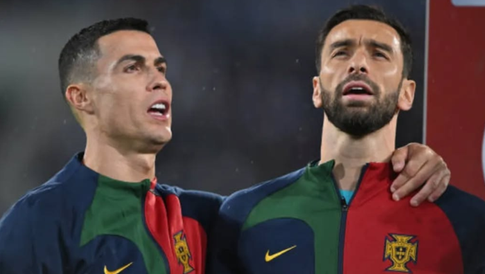 Чемпіон Європи з футболу офіційно завершив кар'єру – він брав титул з Роналду Чемпіон Європи з футболу офіційно завершив кар'єру – він брав титул з Роналду