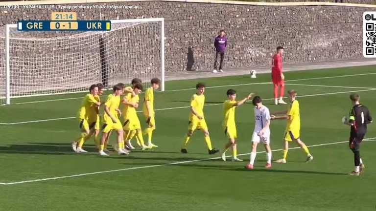 Игроки сборной Украины празднуют гол / Скриншот из видео Игроки сборной Украины празднуют гол / Скриншот из видео