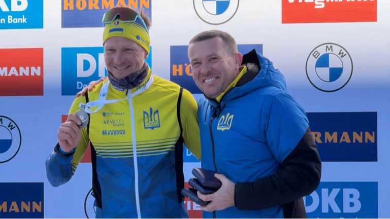 Сергій Семенов та президент ФБУ Іван Крулько / www.biathlon.com.ua Сергій Семенов та президент ФБУ Іван Крулько / www.biathlon.com.ua