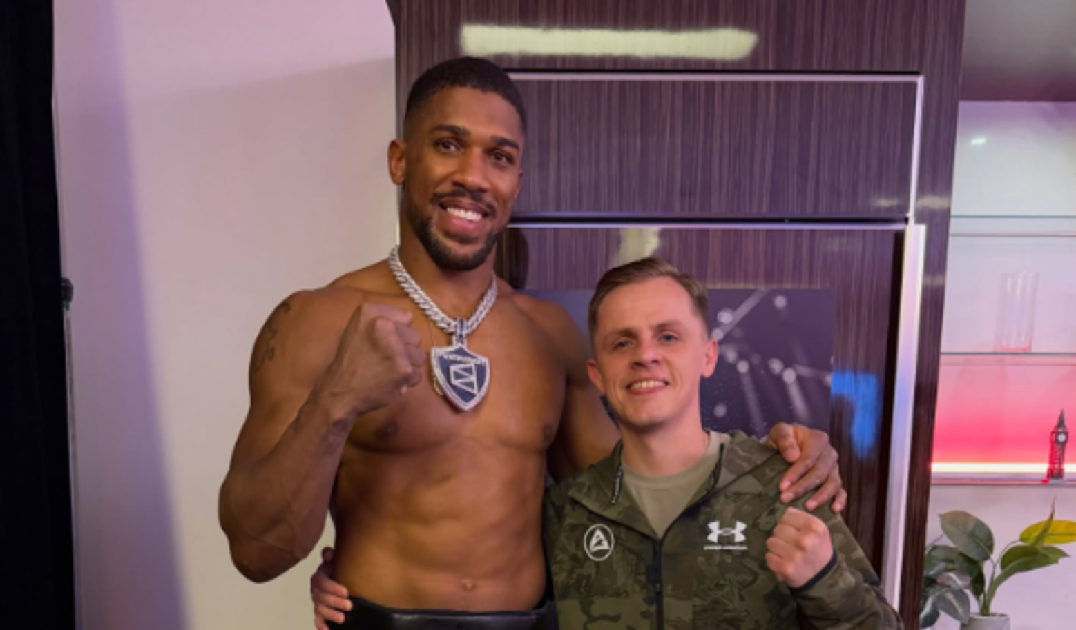 Ентоні Джошуа і Єгор Голуб / Фото з Instagram Ентоні Джошуа і Єгор Голуб / Фото з Instagram