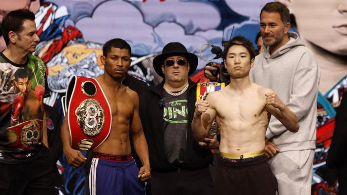 Чемпіона світу з боксу терміново госпіталізували за день до титульного бою