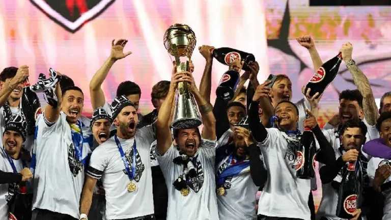 Витория Гимараеш празднует титул / Фото EFE Витория Гимараеш празднует титул / Фото EFE