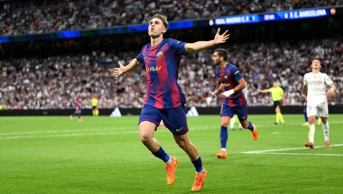 Барселона продлила контракт со звездным игроком команды Барселона продлила контракт со звездным игроком команды