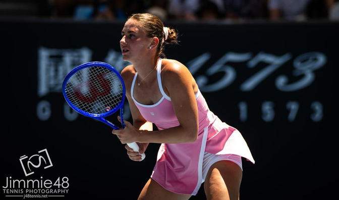 Костюк покорила Australian Open самым красивым платьем в истории – украинка собирает комплименты несмотря на вылет