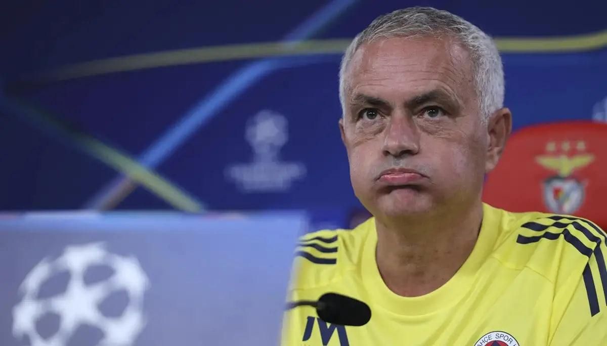 Жозе Моурінью / фото: EFE/MIGUEL A. LOPES