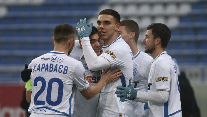 Бывший футболист сборной Украины назвал фаворитов в борьбе за титул УПЛ Бывший футболист сборной Украины назвал фаворитов в борьбе за титул УПЛ