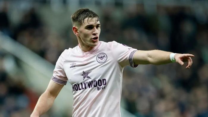 Ярмолюк стал девятым украинцем, забившим в АПЛ – видео гола Ярмолюк стал девятым украинцем, забившим в АПЛ – видео гола