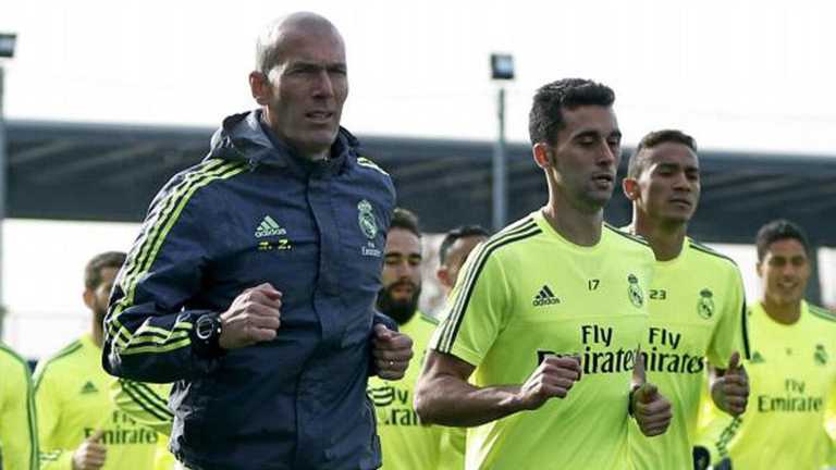 Зідан і Арбелоа / Фото Marca Зідан і Арбелоа / Фото Marca