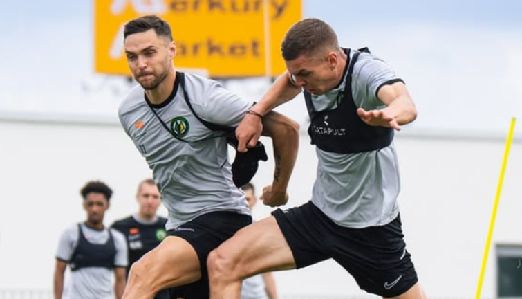 Гуцуляк и Чоботенко / Фото ФК Полесье