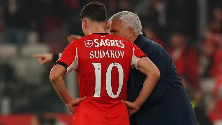 Судаков и Моуринью / Photo by Gualter Fatia/Getty Images Судаков и Моуринью / Photo by Gualter Fatia/Getty Images