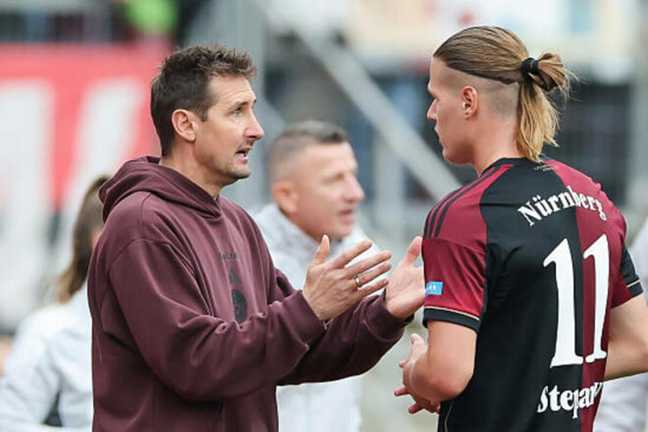 Мирослав Клозе и Артем Степанов / Фото Getty Images