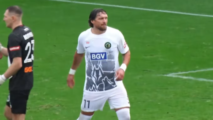 Усик сыграл за Полесье и помог одержать победу над топовым клубом – Гуцуляк забил впервые после скандала Усик сыграл за Полесье и помог одержать победу над топовым клубом – Гуцуляк забил впервые после скандала