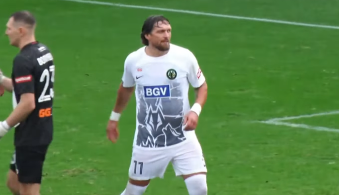 Усик сыграл за Полесье и помог одержать победу над топовым клубом – Гуцуляк забил впервые после скандала