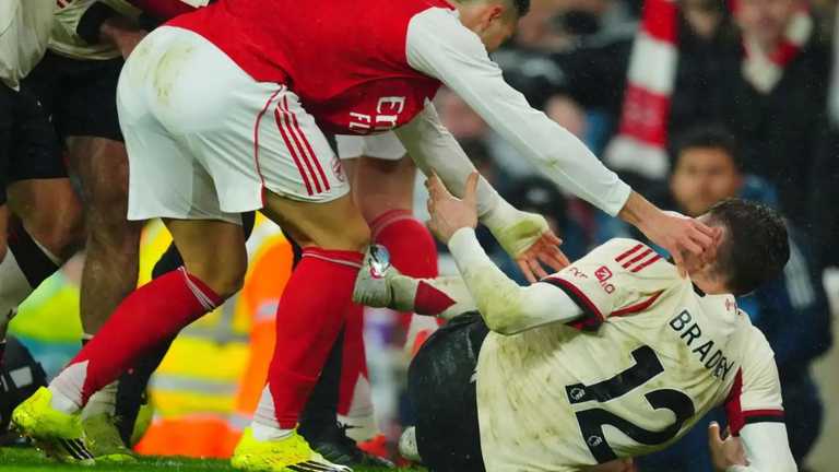 Габріел Мартінеллі та Конор Бредлі / Javier García/Shutterstock Габріел Мартінеллі та Конор Бредлі / Javier García/Shutterstock