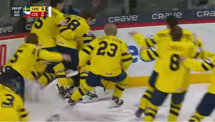 Молодіжний ЧС з хокею: вперше за сім років титул здобула європейська збірна