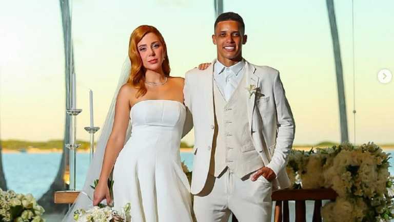 Педрінью з дружиною / Фото з Instagram Педрінью з дружиною / Фото з Instagram