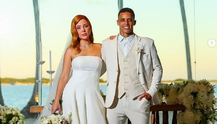 Возлюбленная звезды Шахтера кардинально сменила имидж и наделала шума съемкой на пляже (ФОТО)