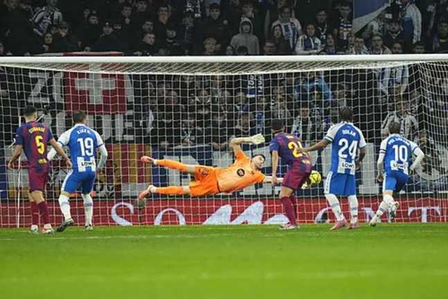 Сейв Жоана Гарсии / Фото EFE