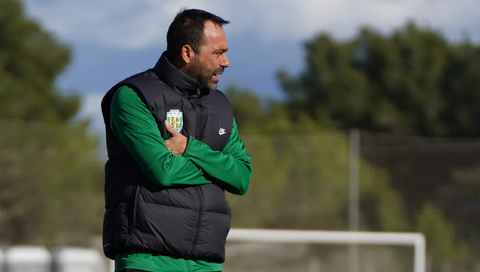 Новый тренер Карпат объяснил, в какой футбол будет играть его команда: "Добываем много очков" Новый тренер Карпат объяснил, в какой футбол будет играть его команда: "Добываем много очков"