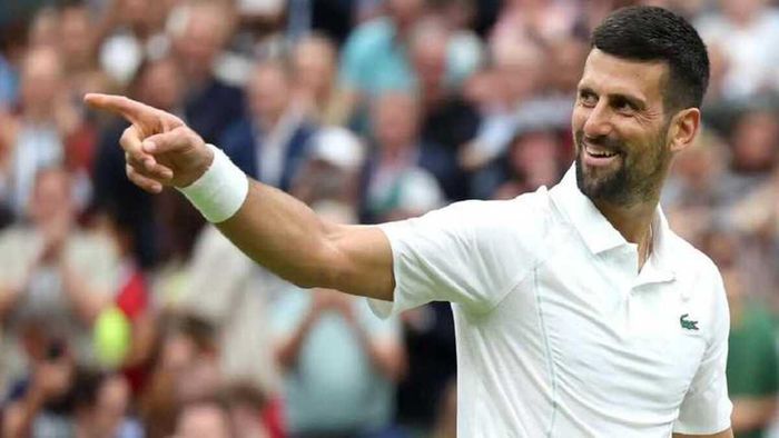 Джоковіч "покарав" фаната Надаля, сенсаційна перемога легенди тенісу – усі результати Australian Open