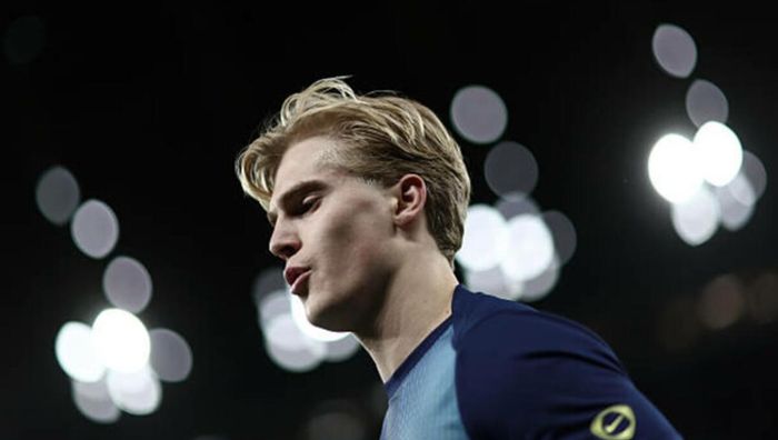 Швеция потеряла еще одного футболиста перед матчем с Украиной Швеция потеряла еще одного футболиста перед матчем с Украиной