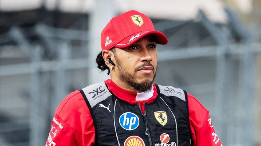 Хэмилтон сконфузился на помпезной презентации нового болида – суперкар заглох на первом круге (ВИДЕО)