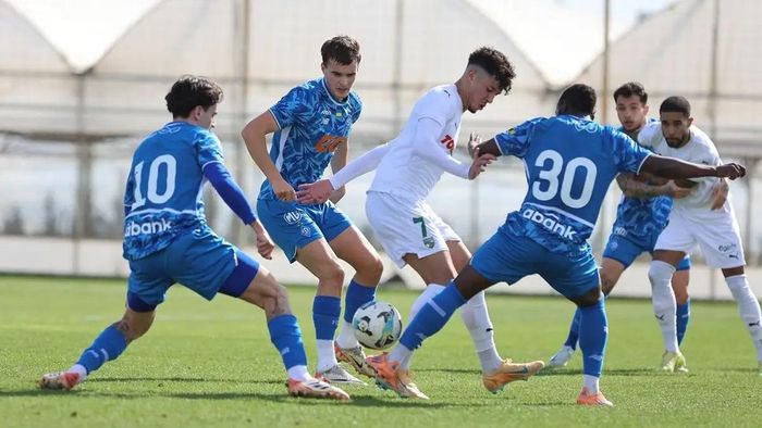 Тіаре знову "привіз" гол для суперника: відеоогляд матчу Динамо – Кауно Жальгіріс – 0:1