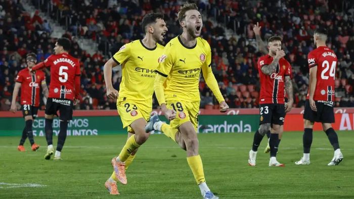 Ванат забив у третьому матчі поспіль за Жирону – відео голу в каталонському дербі