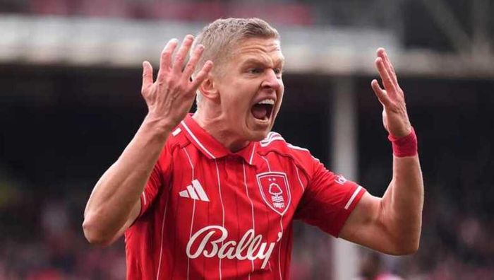 Зінченко не домовився про умови контракту з легендарним володарем ЛЧ – відома причина Зінченко не домовився про умови контракту з легендарним володарем ЛЧ – відома причина