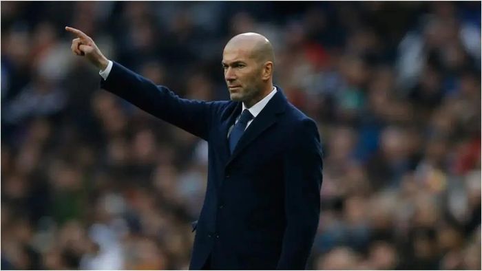 Зідан готовий повернутися в Реал, але з клубу має піти один гравець