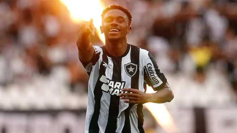 Джеффиньо / Vítor Silva / BFR Джеффиньо / Vítor Silva / BFR