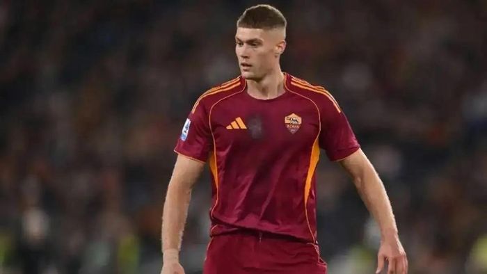  Травма Довбика ставить під сумнів його майбутнє в Ромі – відомо, коли повернеться українець