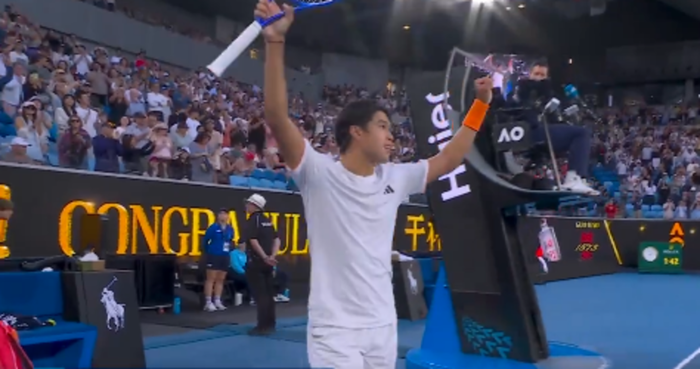 Росіянин Медвєдєв зазнав ганьби і з тріском вилетів з Australian Open від 20-річного тенісиста