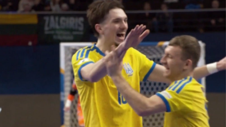 Первєєв святкує гол / Скріншот Первєєв святкує гол / Скріншот