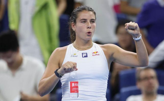 Американка-мільярдерка сенсаційно вилетіла від 73-ї ракетки на старті Окленда