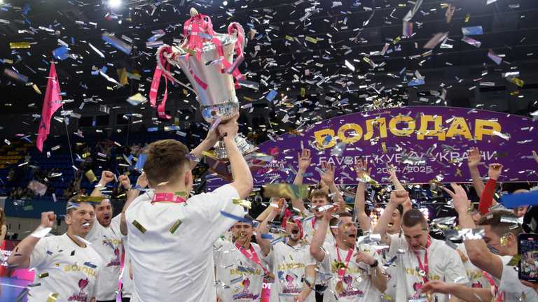 Ураган празднует победу в Кубке / Фото Vadim Shamdan Ураган празднует победу в Кубке / Фото Vadim Shamdan