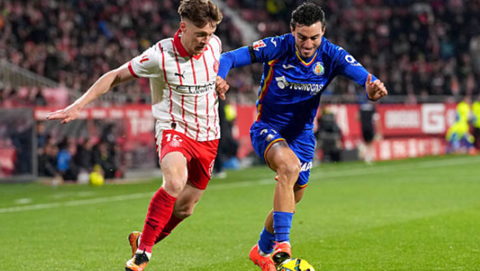 Жирона втратила очки проти аутсайдера у дебюті зіркового новачка – Ванат ледь не отримав вилучення Жирона втратила очки проти аутсайдера у дебюті зіркового новачка – Ванат ледь не отримав вилучення