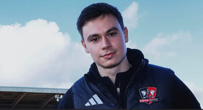 Футболист сборной Украины забил в дебютном матче за английскую команду