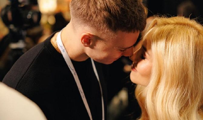 Бражко ошарашил известную блогершу своим поведением на "Танцах со звездами", где поддерживал любимую Квиткову